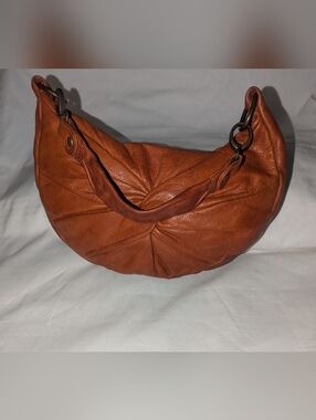 Vintage Francesco Biasia Women's Cognac Leather Sunburst Pleated Hobo Bag